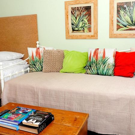 Oliveroom Self Catering And B&B Durban Room photo
